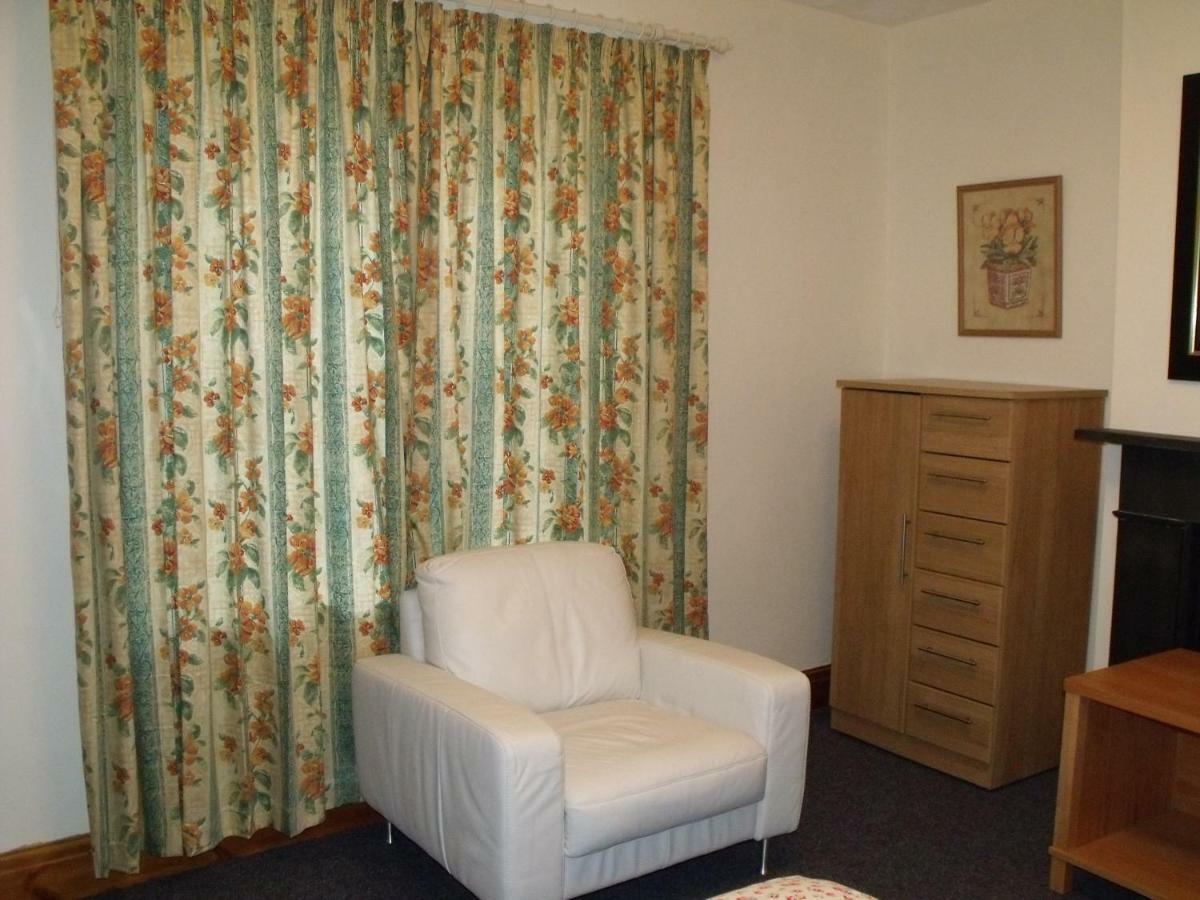 Llandderfel Cosy Ground Floor Disabled Friendly Room In Farm House מראה חיצוני תמונה